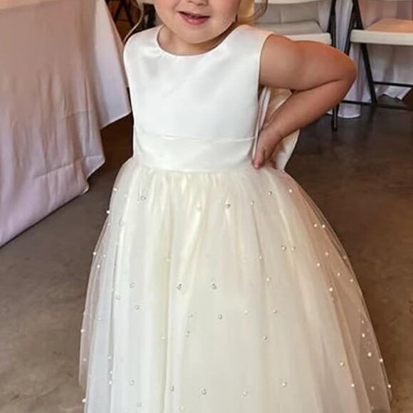 New White Flower Girl Dress with Pearls & Bow – Size 4T, Satin & Tulle - Picture 2 of 3